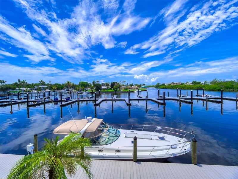 7150 Tamiami Trl #N409, Sarasota, FL 34243