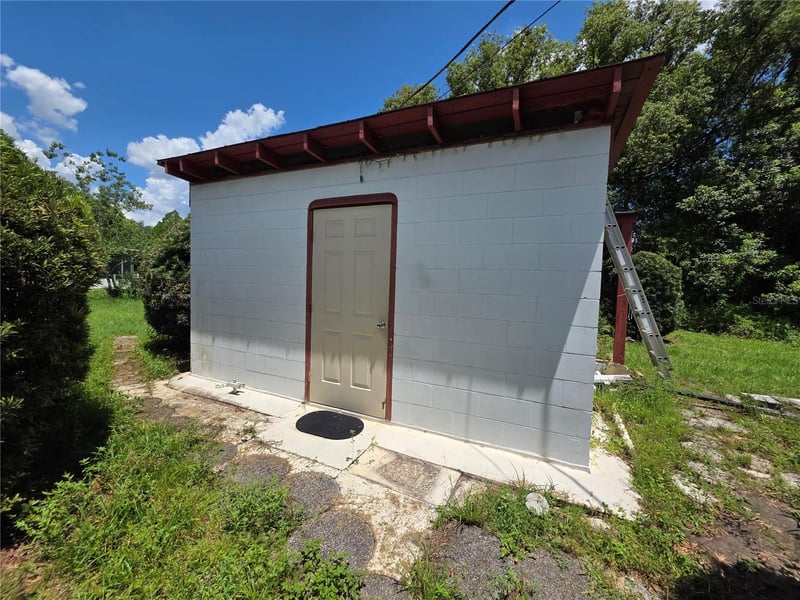 33600 Isabelle Dr, Wesley Chapel, FL 33543