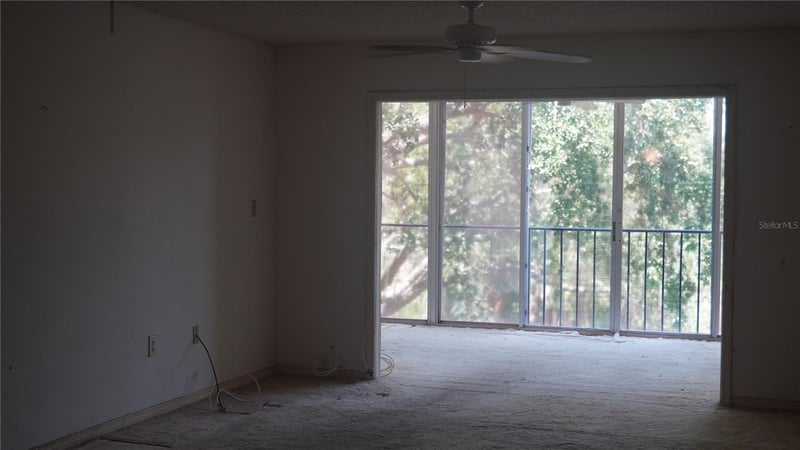 90 Highland Ave #202, Tarpon Springs, FL 34689