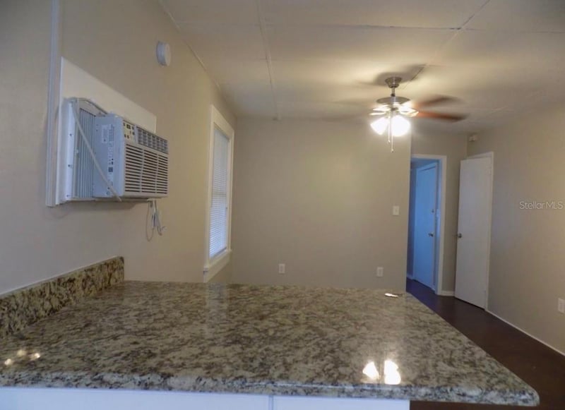 626 Highland St, St Petersburg, FL 33701