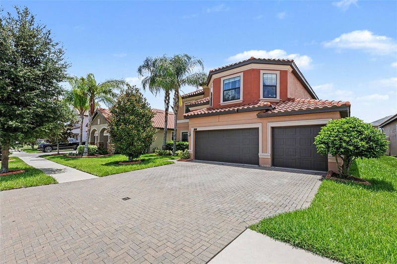 12005 Cinnamon Fern Dr, Riverview, FL 33579