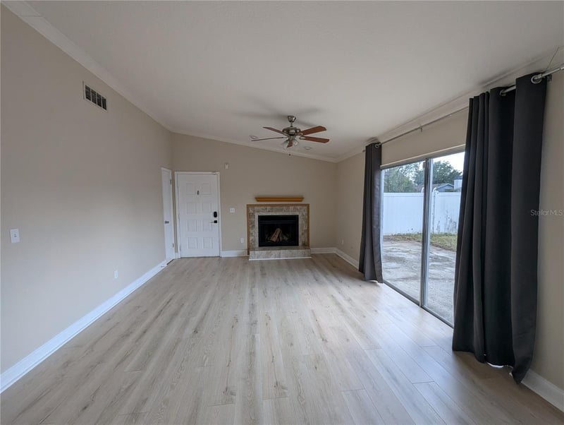 1209 Mohrlake Dr, Brandon, FL 33511