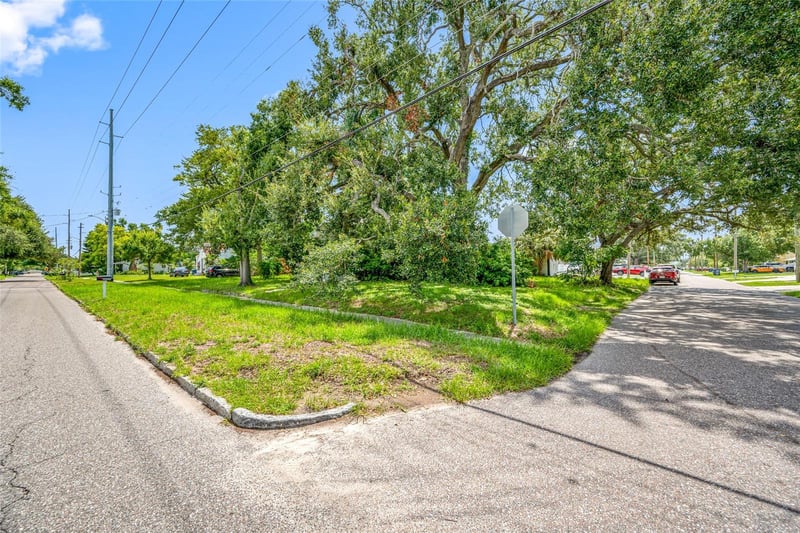 2208 Lincoln Ave, Tampa, FL 33607