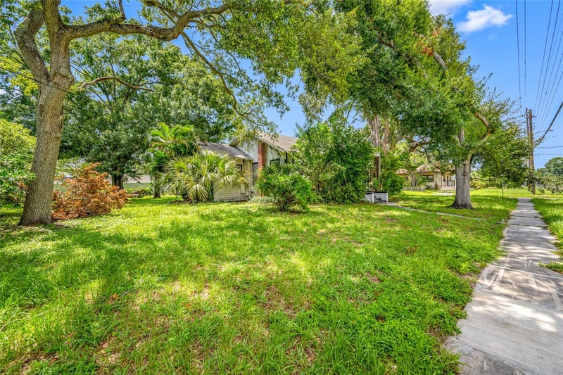 2208 Lincoln Ave, Tampa, FL 33607