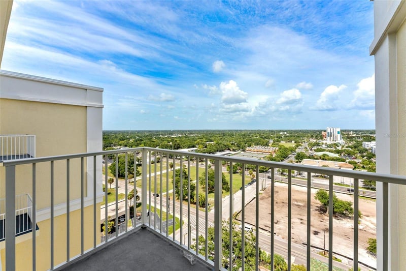 628 Cleveland St #1507, Clearwater, FL 33755