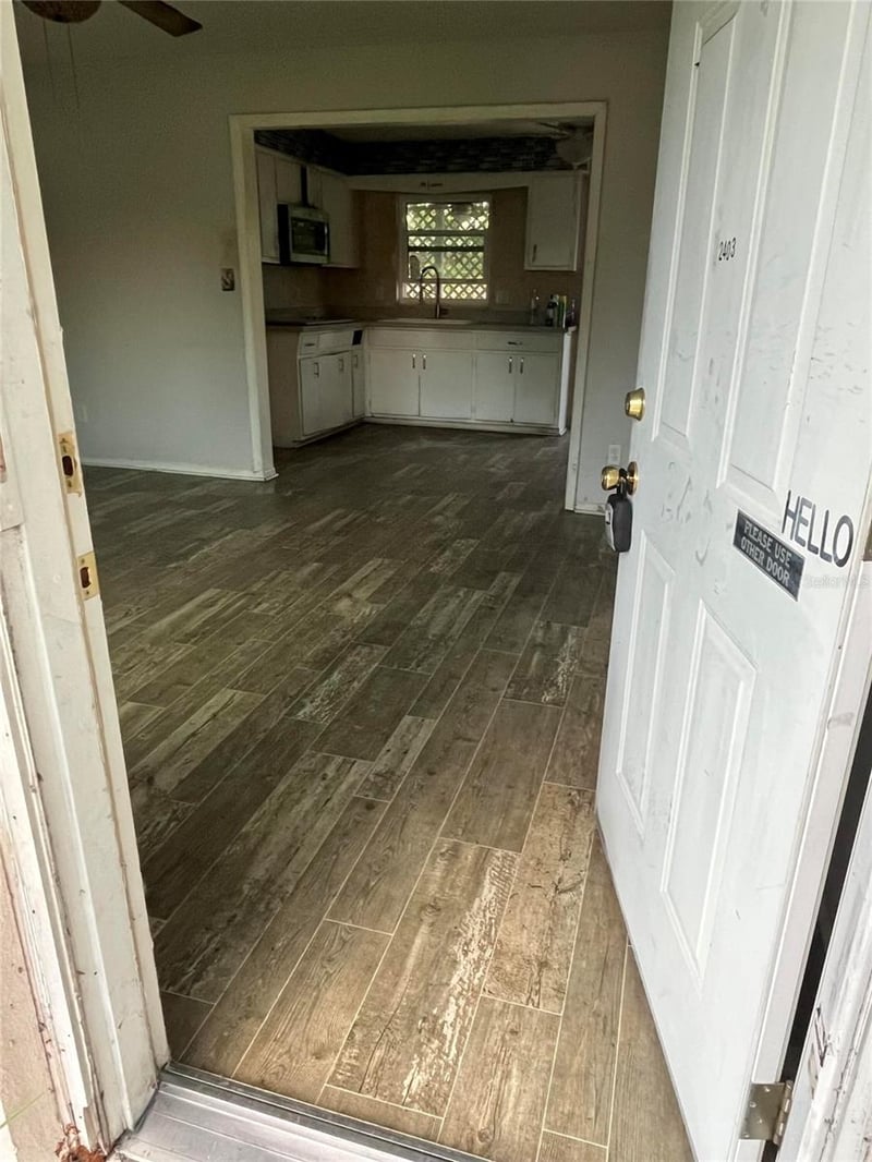 2403 Adrian Ave, Largo, FL 33774