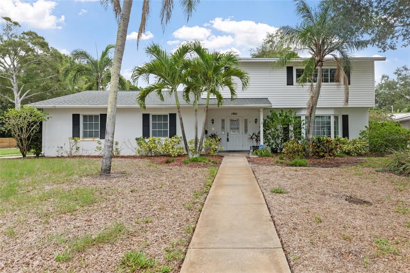 1901 Dormieone Rd, St Petersburg, FL 33710