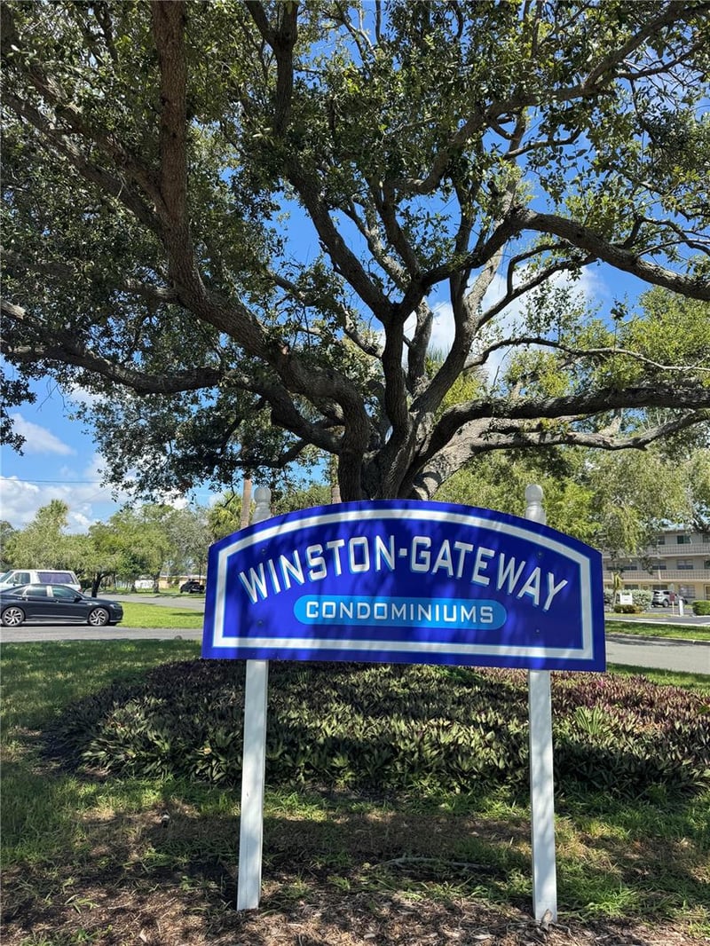 7801 11th St #302, St Petersburg, FL 33702