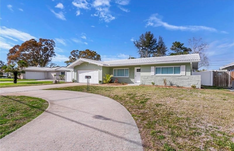 2036 Nursery Rd, Clearwater, FL 33764