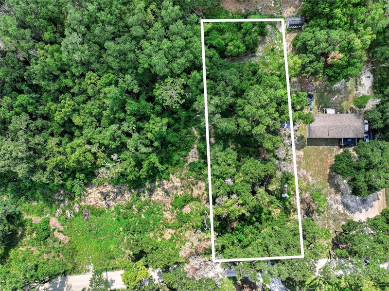 6827 Lumberton Rd, Zephyrhills, FL 33540