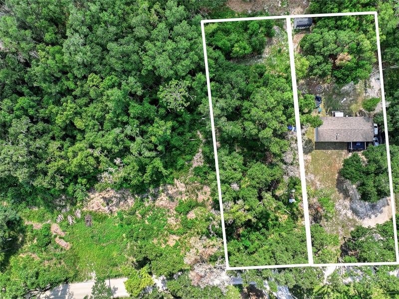 6827 Lumberton Rd, Zephyrhills, FL 33540