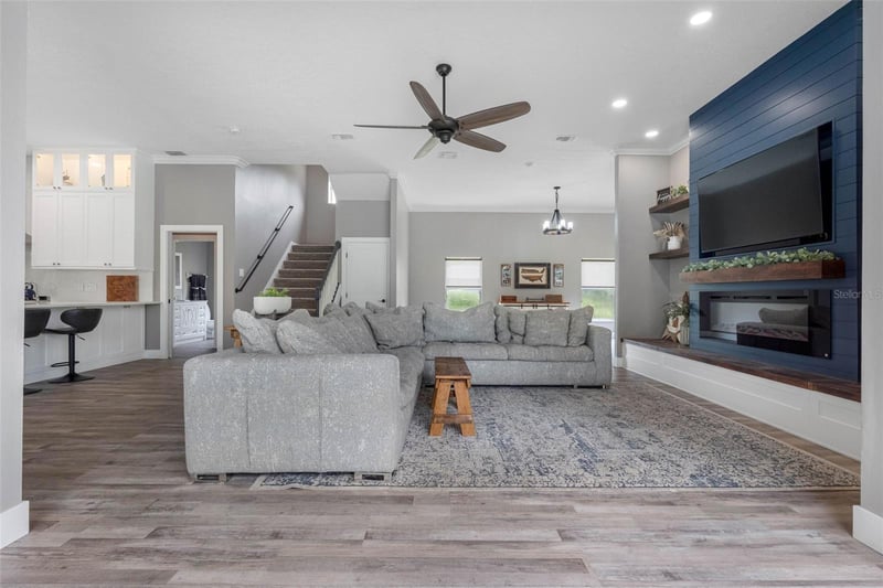 1079 Riverside Ridge Rd, Tarpon Springs, FL 34688