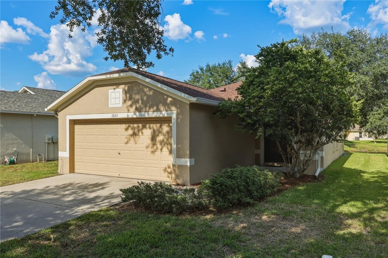 18165 Canal Pointe St, Tampa, FL 33647