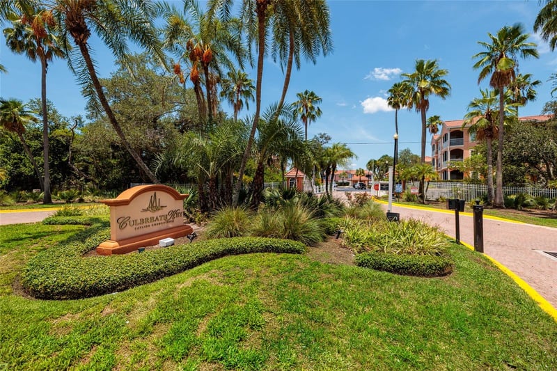 5000 Culbreath Key Way #4-105, Tampa, FL 33611