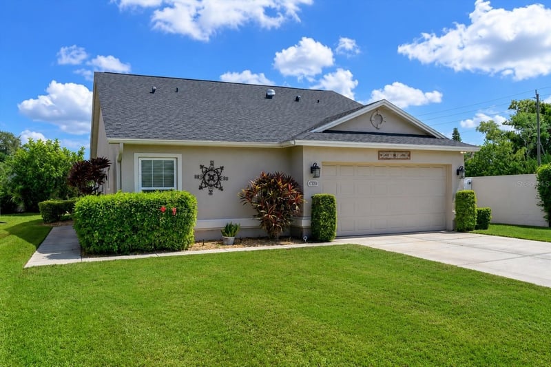 4427 Murfield Dr, Bradenton, FL 34203