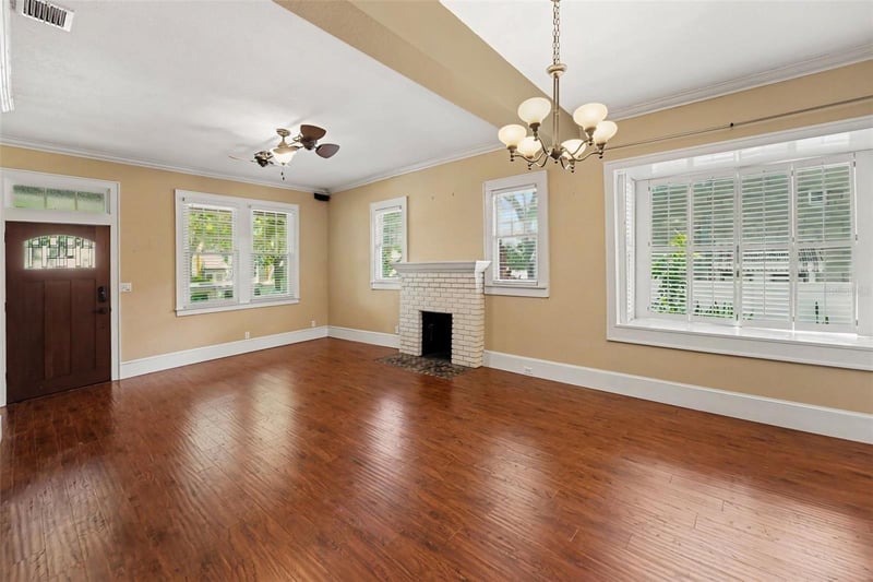 450 13th Ave, St Petersburg, FL 33701