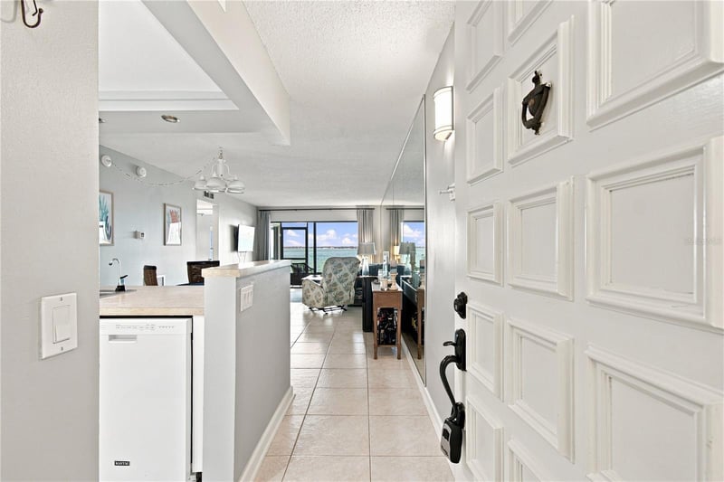 6177 Sun Blvd #109, St Petersburg, FL 33715