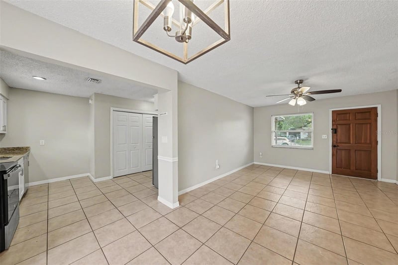 10410 27th St, Tampa, FL 33612