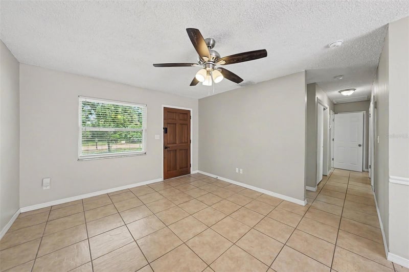 10410 27th St, Tampa, FL 33612