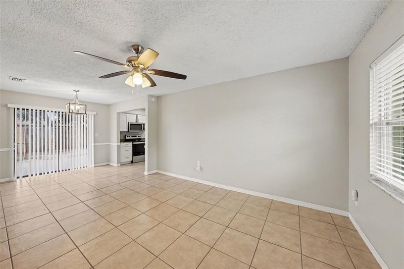 10410 27th St, Tampa, FL 33612