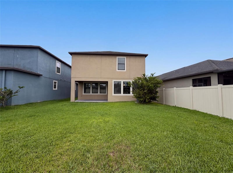 9709 Ivory Dr, Ruskin, FL 33573