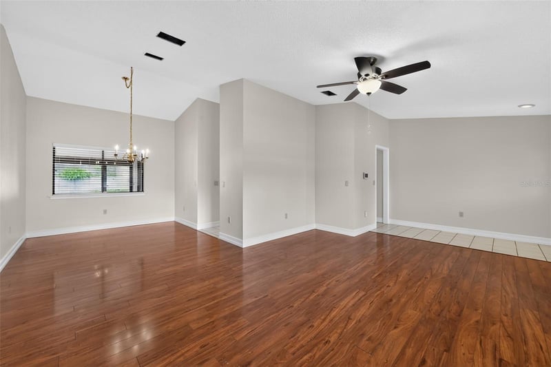 212 68th St, Bradenton, FL 34209