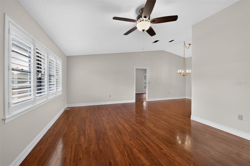 212 68th St, Bradenton, FL 34209