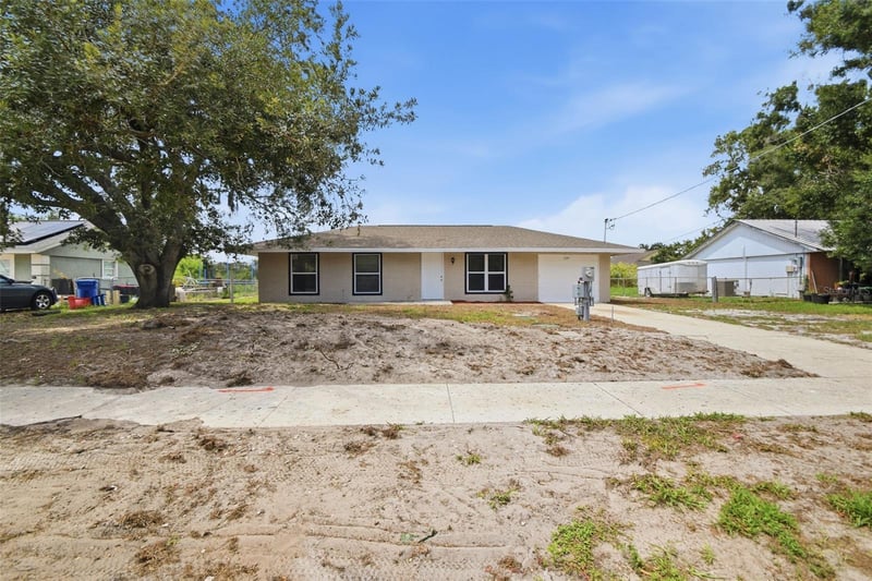 1334 Atlantic Dr, Ruskin, FL 33570