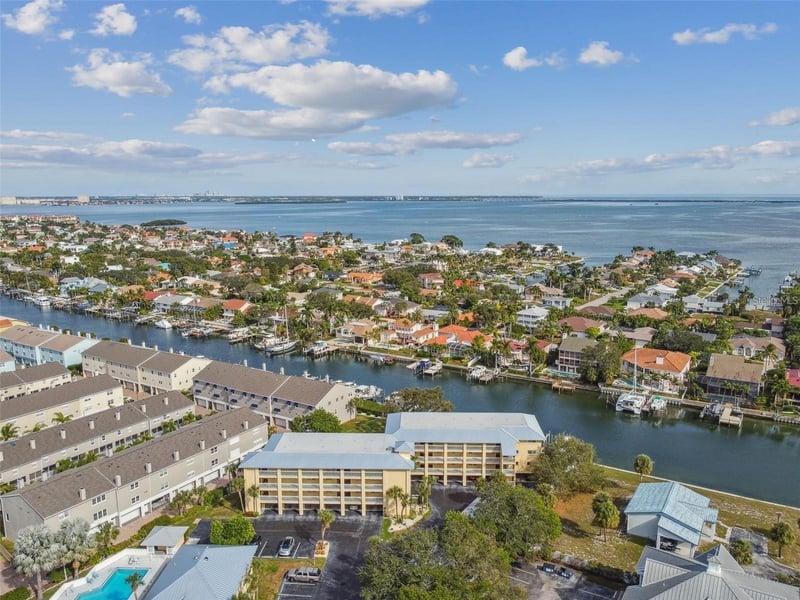 1125 Pinellas Bayway #302, Tierra Verde, FL 33715