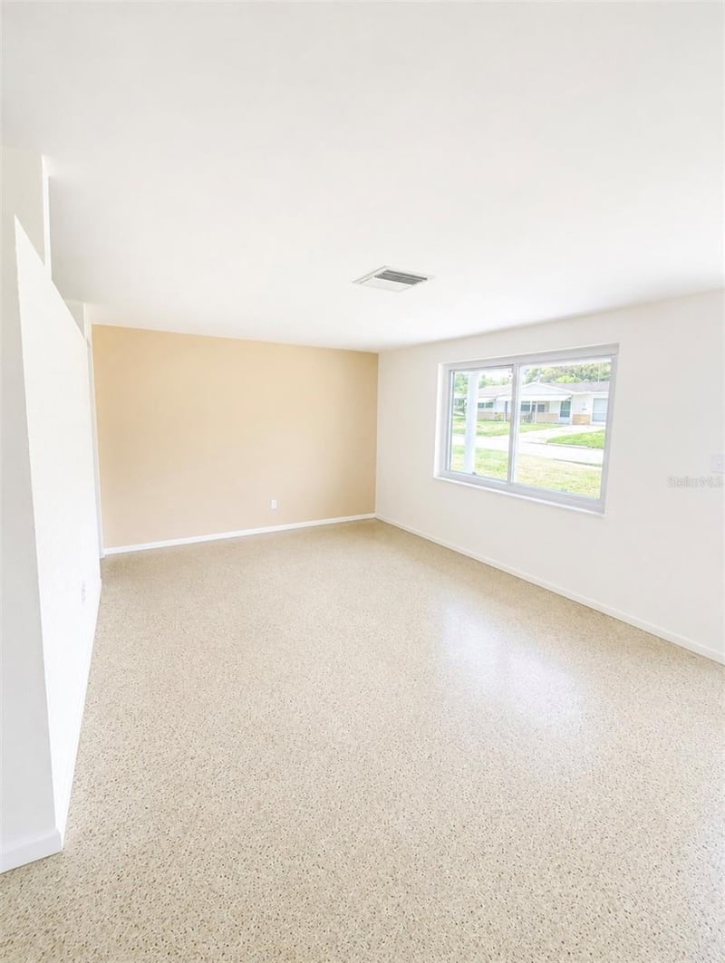 3701 Hendrix St, New Port Richey, FL 34652