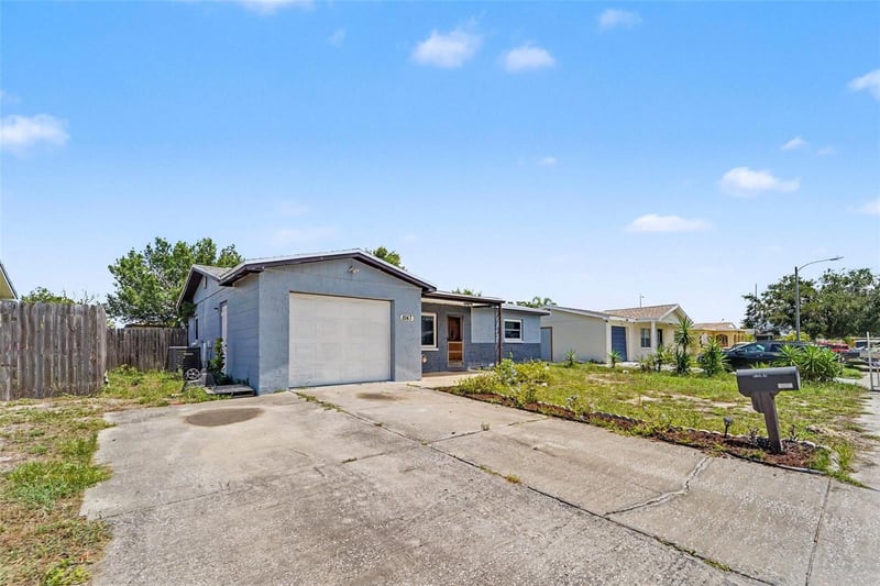 8143 Hixton Dr, Port Richey, FL 34668