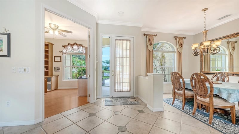 6521 Sundew Ct, Bradenton, FL 34202
