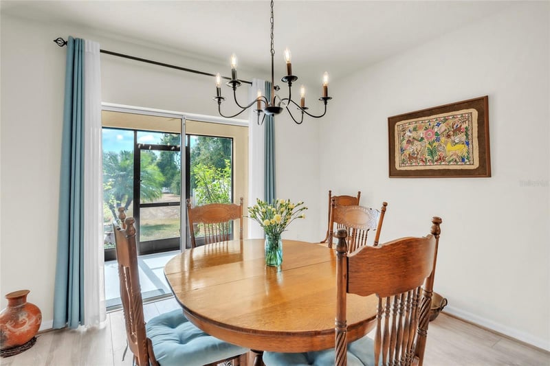 9527 Sunstone Blvd, Thonotosassa, FL 33592