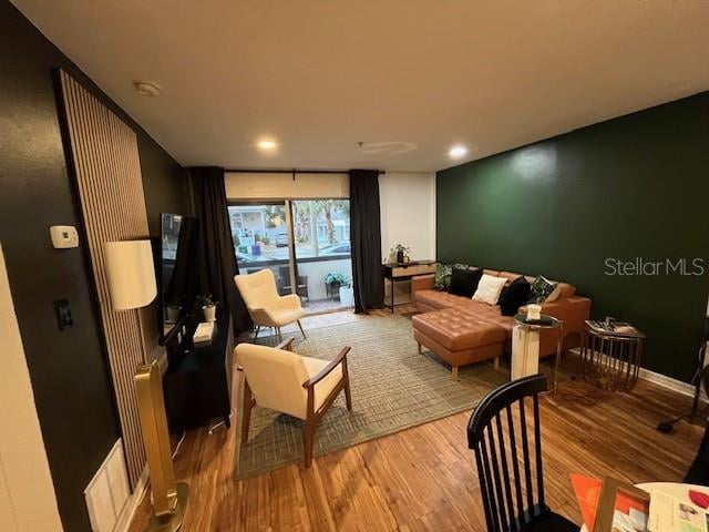 406 Cedar Ave #107, Tampa, FL 33606