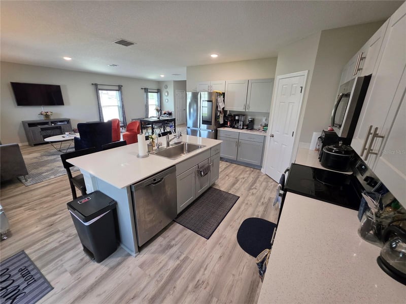 12879 French Market Dr, Riverview, FL 33579