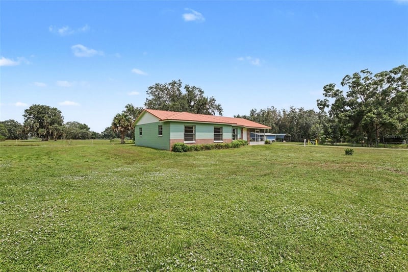 3149 Sydney Dover Rd, Dover, FL 33527