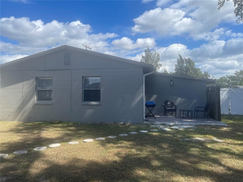 4318 Berkley Dr, Tampa, FL 33610
