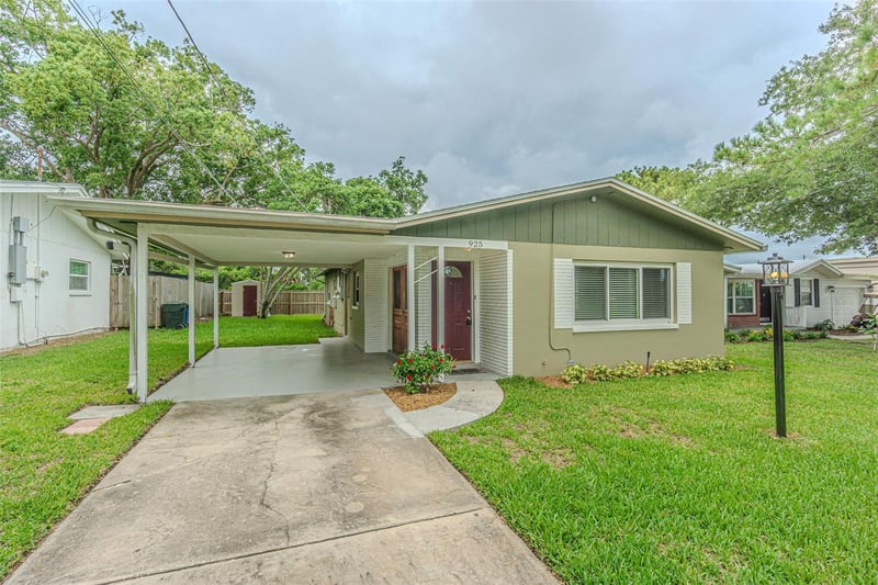 925 Cedarwood Ave, Dunedin, FL 34698