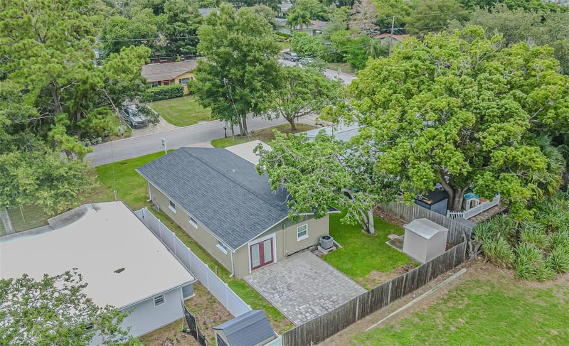 925 Cedarwood Ave, Dunedin, FL 34698