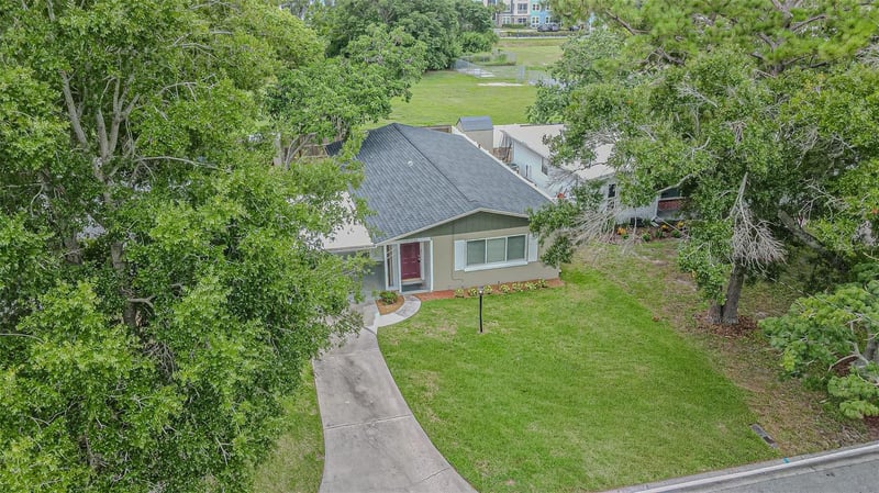 925 Cedarwood Ave, Dunedin, FL 34698