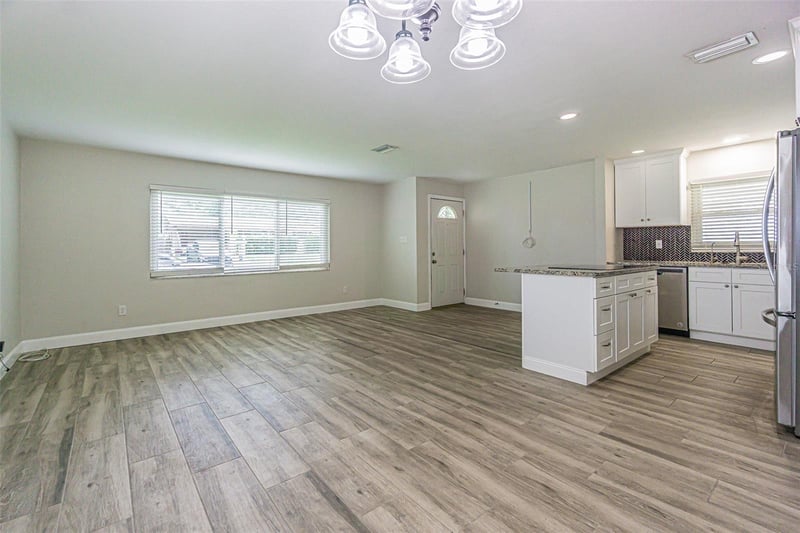 925 Cedarwood Ave, Dunedin, FL 34698
