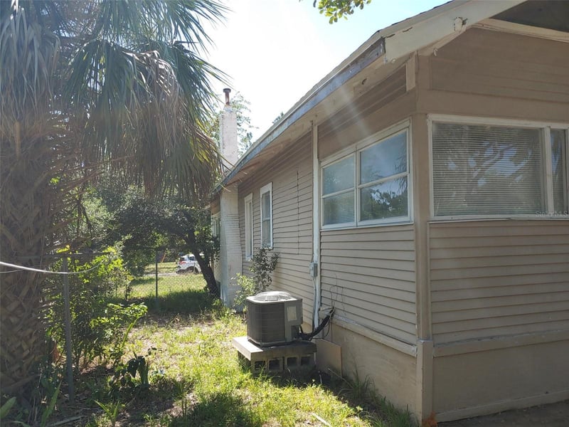 1924 30th St, St Petersburg, FL 33712