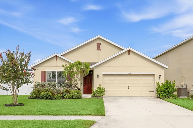 3909 Park Willow Ave, Palmetto, FL 34221