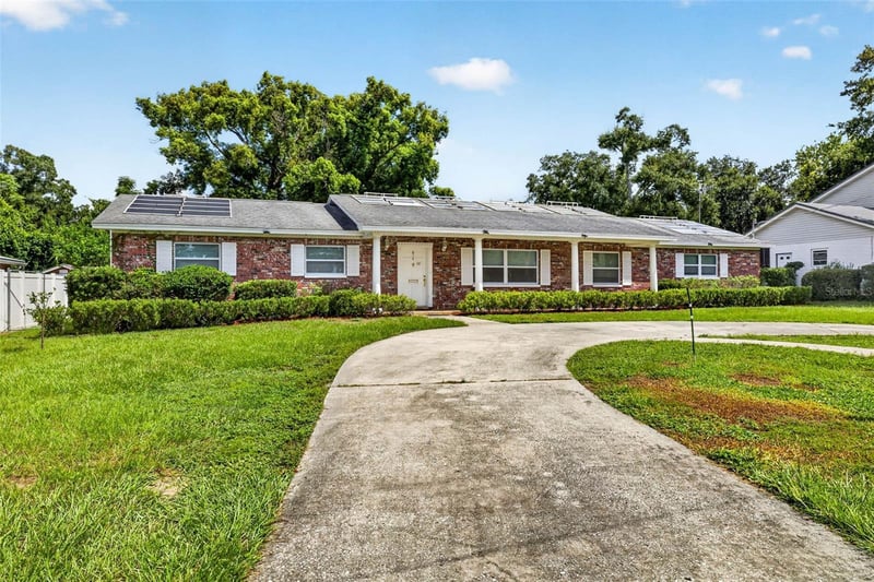 614 N Sylvan Dr, Brandon, FL 33510