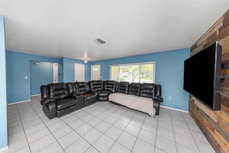 9237 Amazon Dr, New Port Richey, FL 34655