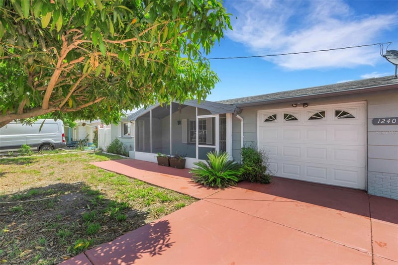 1240 Trunkfish Dr, Holiday, FL 34690