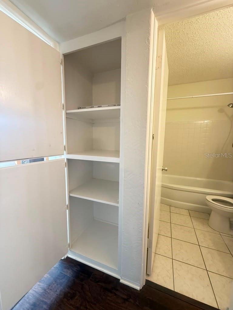 4032 57th St #264, Kenneth City, FL 33709