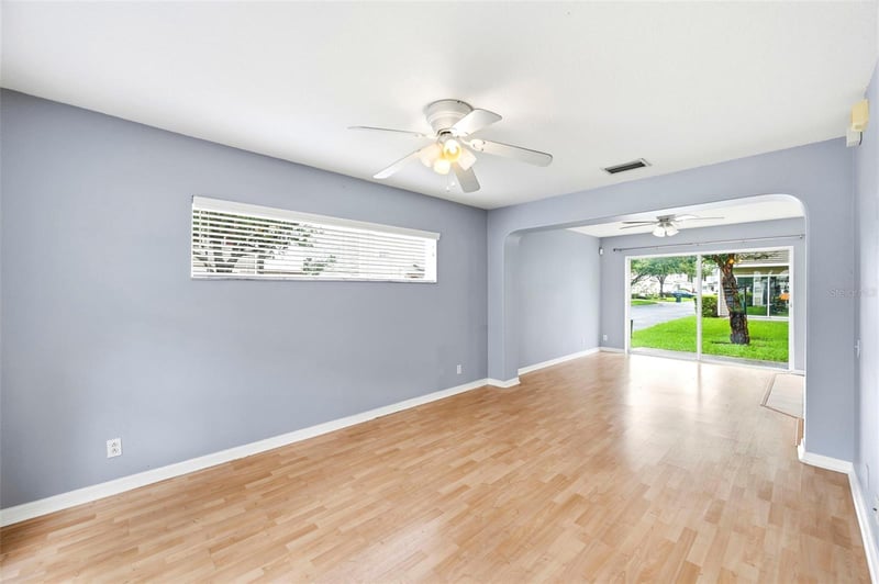 8013 Boone Dr, Largo, FL 33773
