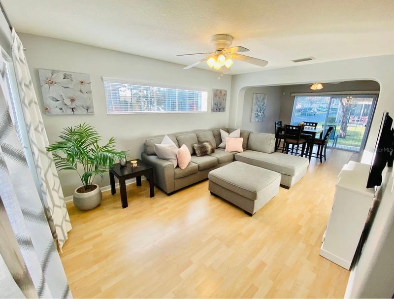 8013 Boone Dr, Largo, FL 33773