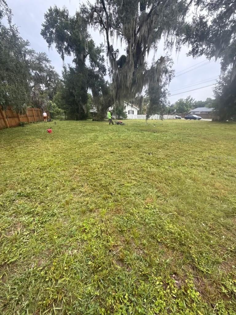 Clay Ave, Brandon, FL 33510